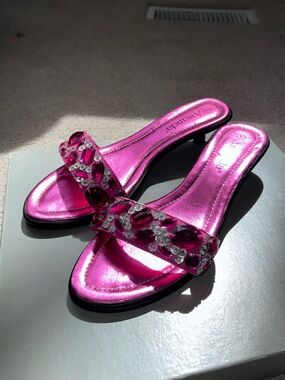 Vintage Y2K pink rhinestone metallic kitten heels